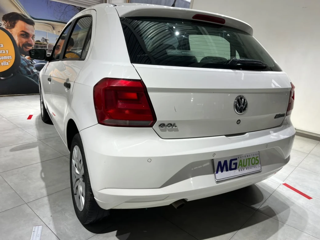 imagen 0 de vehiculo con id 2215